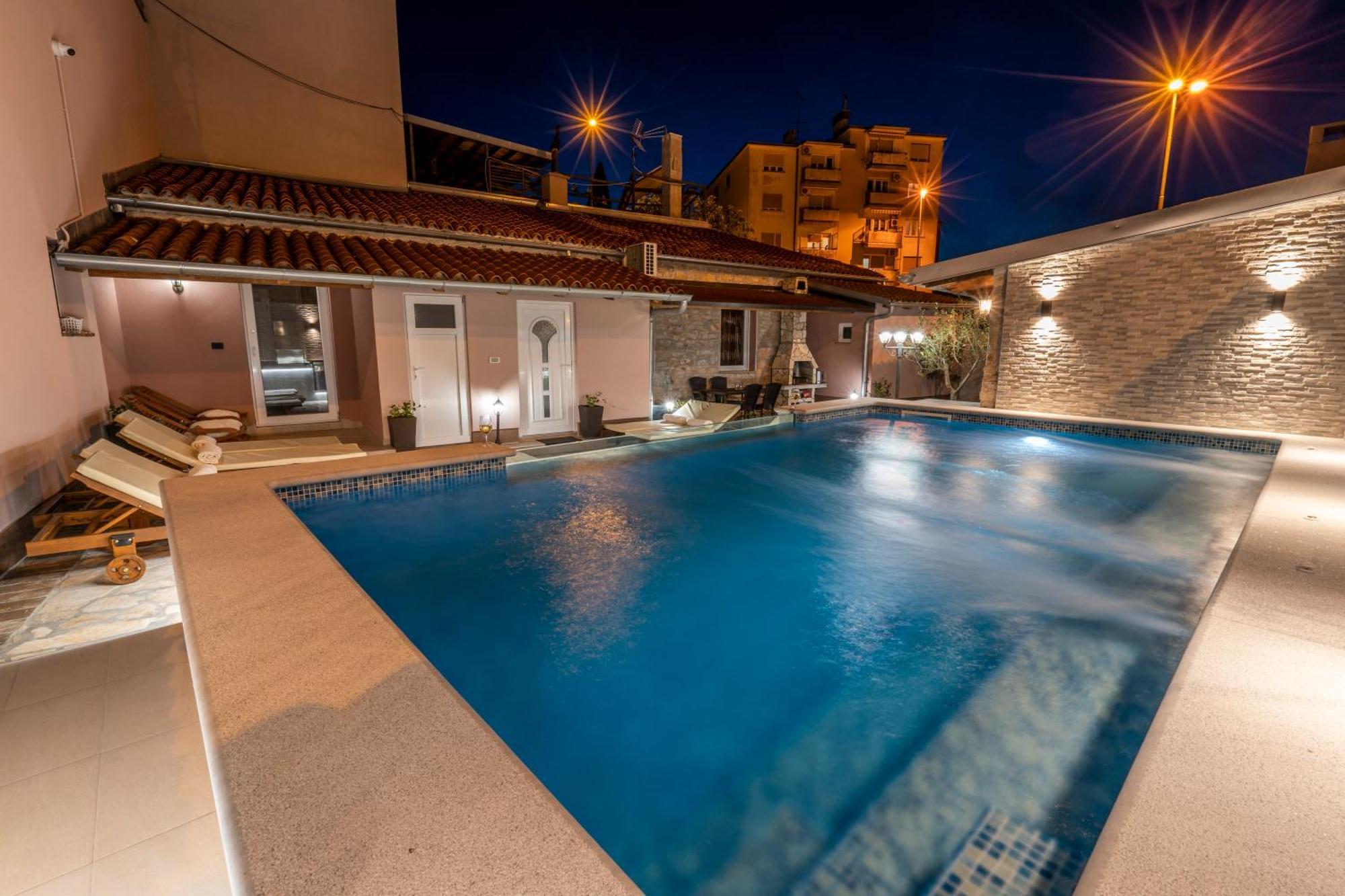 Apartment Anitea พูลา ภายนอก รูปภาพ