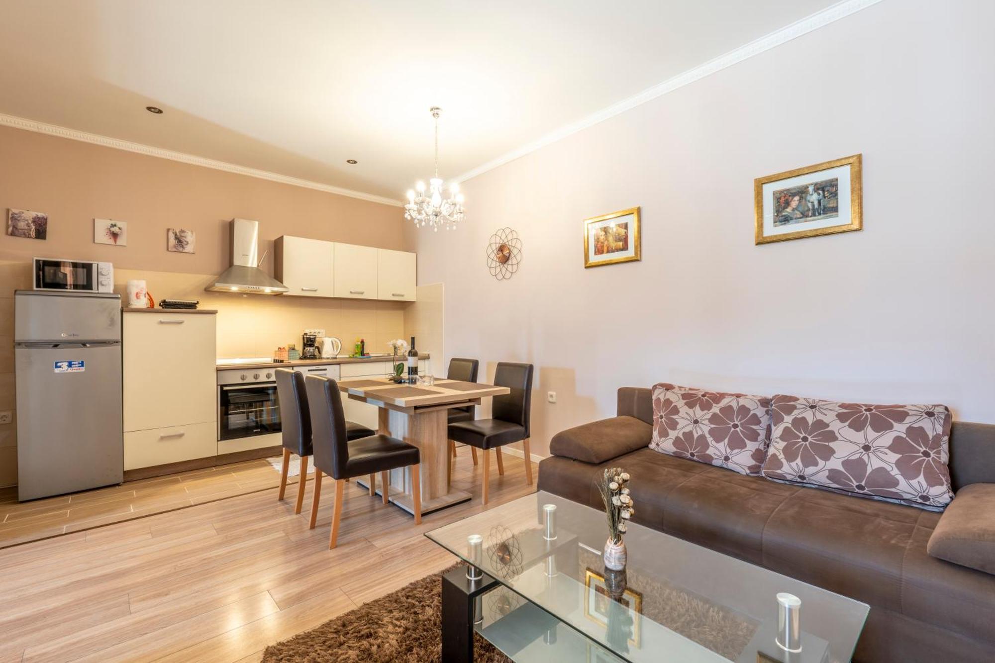 Apartment Anitea พูลา ภายนอก รูปภาพ